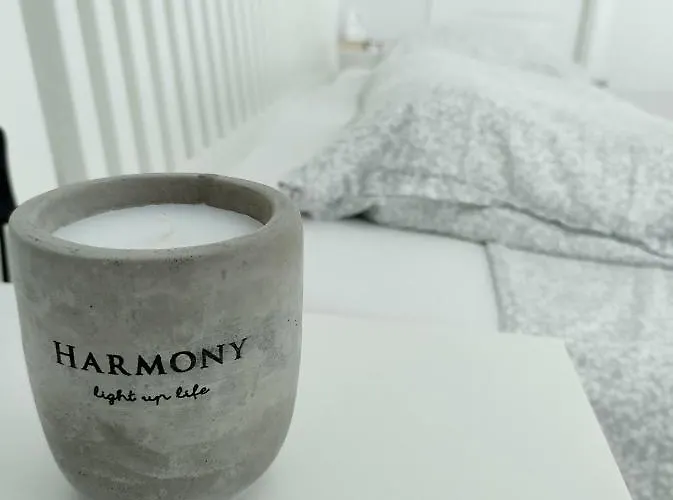 Family Marton マカルスカ